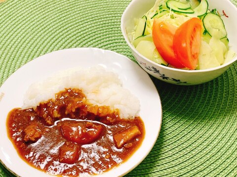 カレーとサラダ✧˖°